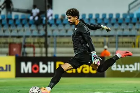 رئيس المقاولون يكشف حقيقة اهتمام الأهلي وبيراميدز بالتعاقد مع الحارس "سيحا"